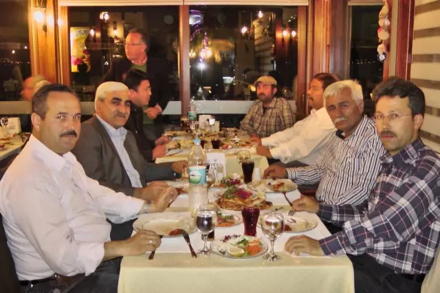 CHP'den İstifa Eden Meclis Üyeleri Geri Döndü CHP'den İstifa Eden Meclis Üyeleri Geri Döndü