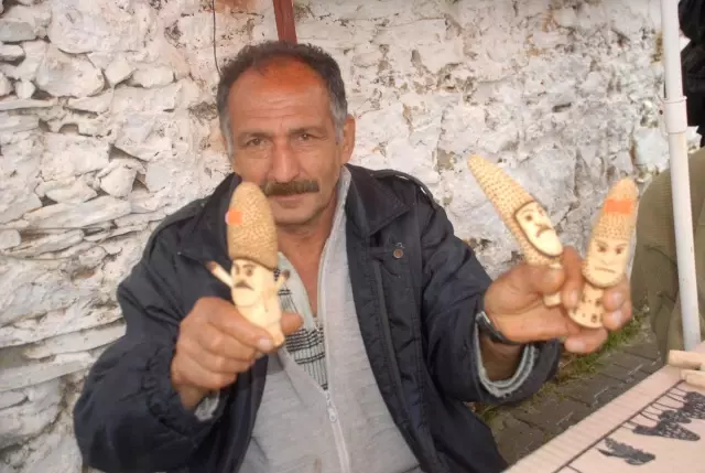 Kuzugöbeği Mantar Festivali Renkli Görüntülerle Başladı Kuzugöbeği Mantar Festivali Renkli Görüntülerle Başladı