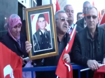 Akil İnsanlar Heyeti'ne Kastamonu'da Protesto Akil İnsanlar Heyeti'ne Kastamonu'da Protesto