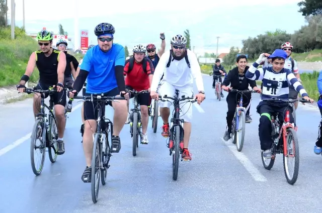 Kemalpaşa'da 2. Bisiklet Şenliği Gerçekleştirildi