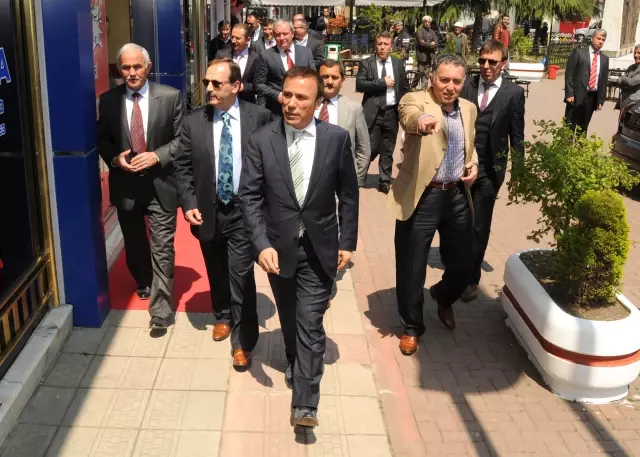 AK Parti'li Başkanlar Terme'de Toplandı AK Parti'li Başkanlar Terme'de Toplandı