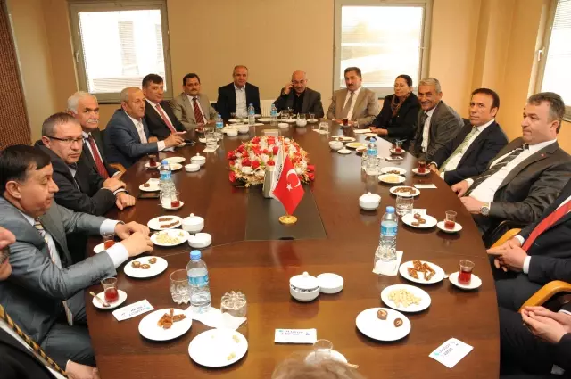 AK Parti'li Başkanlar Terme'de Toplandı AK Parti'li Başkanlar Terme'de Toplandı