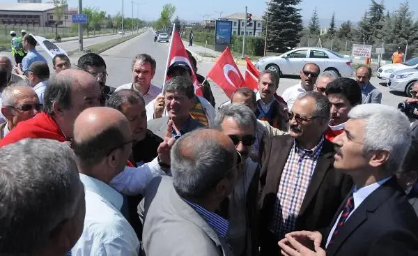 Hakyemez: Hükümetin Propagandasını Yapmıyoruz Hakyemez: Hükümetin Propagandasını Yapmıyoruz