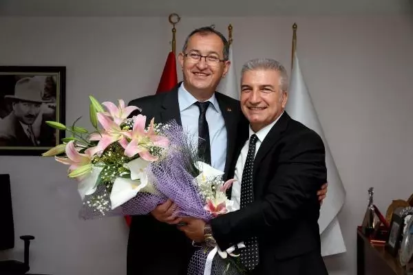 Basın Özgürlüğü Ödülü Ayşenur Arslan'a Basın Özgürlüğü Ödülü Ayşenur Arslan'a