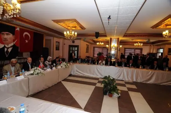 Akil İnsanlar Heyeti Bayburt'a Akil İnsanlar Heyeti Bayburt'a