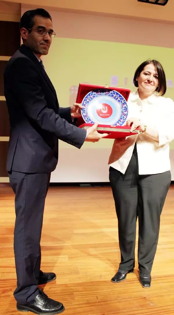 Dadaş Film Festivalinde 'Lal Gece'ye 4 Ödül Dadaş Film Festivalinde 'Lal Gece'ye 4 Ödül