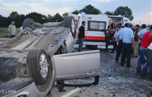 Kocaeli'de Kaza: 10 Yaralı Kocaeli'de Kaza: 10 Yaralı