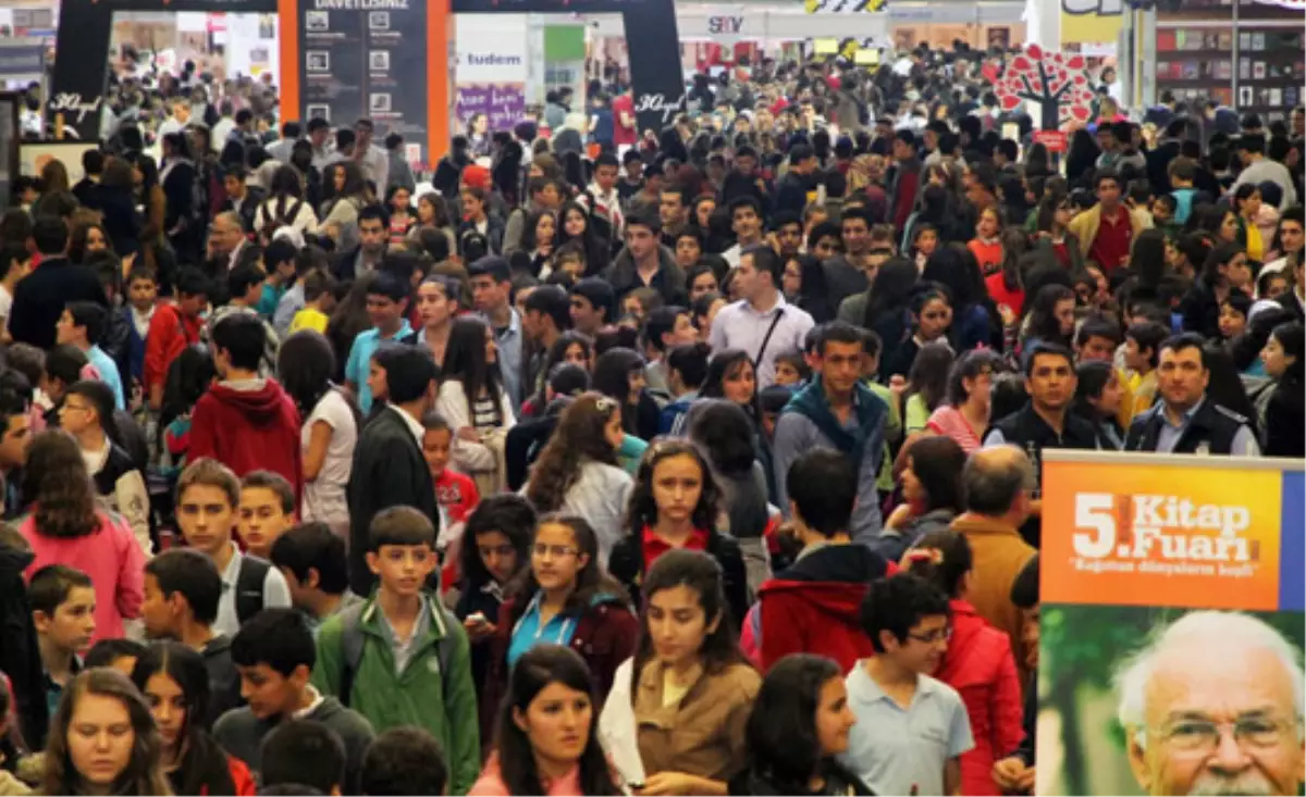 Kocaeli Kitap Fuarı 5. Yılında Zirveye Oturdu