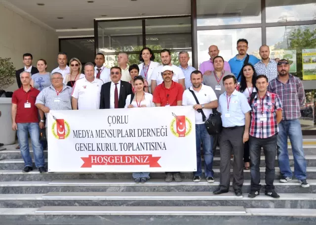 Çorlu Medya Mensupları Derneği Olağan Genel Kurulu Yapıldı Çorlu Medya Mensupları Derneği Olağan Genel Kurulu Yapıldı