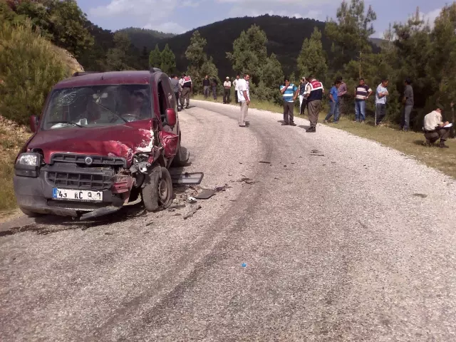 demirci de ogrenci servisi kaza yapti