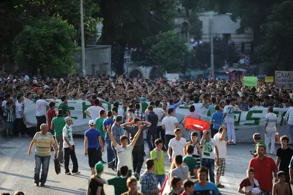 Bursa'da Gezi Parkı Protestosu (4) Bursa'da Gezi Parkı Protestosu (4)
