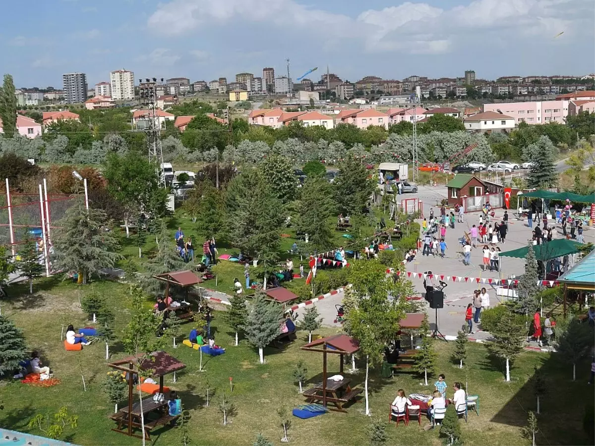 kayseri odtu koleji nde bahar senligi