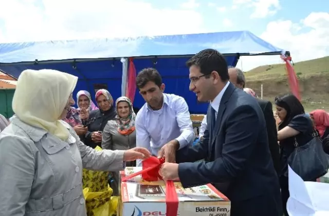 Özalp'ta Kültür Sanat Şenliği Yapıldı Özalp'ta Kültür Sanat Şenliği Yapıldı