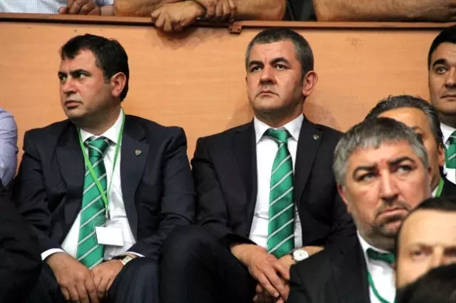 Bursaspor'un Olağanüstü Genel Kurul Toplantısı Başladı