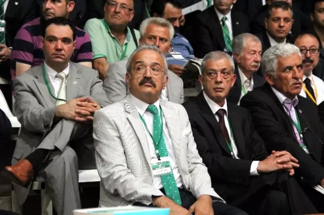 Bursaspor'un Olağanüstü Genel Kurul Toplantısı Başladı