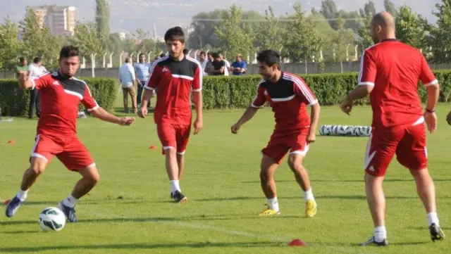 1prosinecki Kayserispor Bu Sene 3 Kulvarda Birden Yarışacak 1prosinecki Kayserispor Bu Sene 3 Kulvarda Birden Yarışacak