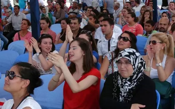 Hatay'daki Ruslar Şenlik Yaptı