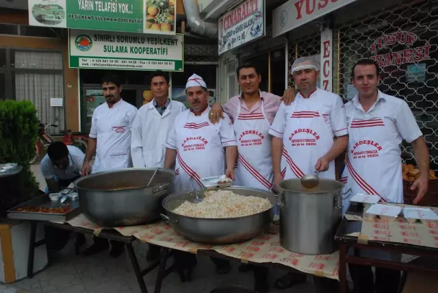 Mehteran Konseriyle 5 Bin Kişi Oruç Açtı