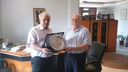 Çaycuma TSO, İşadamı Zeki Yurtbay'ı Ziyaret Etti Çaycuma TSO, İşadamı Zeki Yurtbay'ı Ziyaret Etti