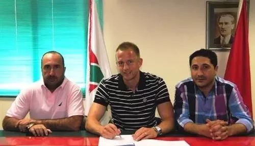 Karşıyaka Transferde Hız Kesmiyor Karşıyaka Transferde Hız Kesmiyor