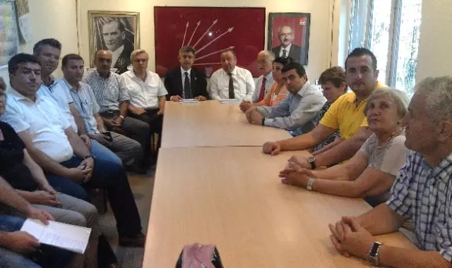 CHP Göbü'de 400 Kişiye İftar Verdi CHP Göbü'de 400 Kişiye İftar Verdi