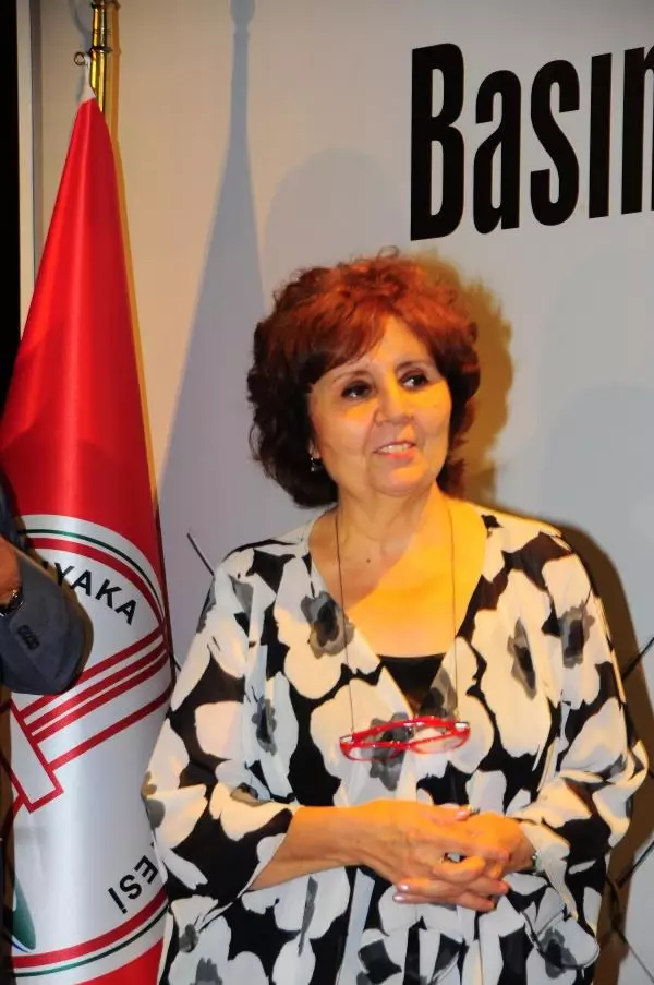 Ayşenur Arslan'a, Basın Özgürlüğü Ödülü Ayşenur Arslan'a, Basın Özgürlüğü Ödülü