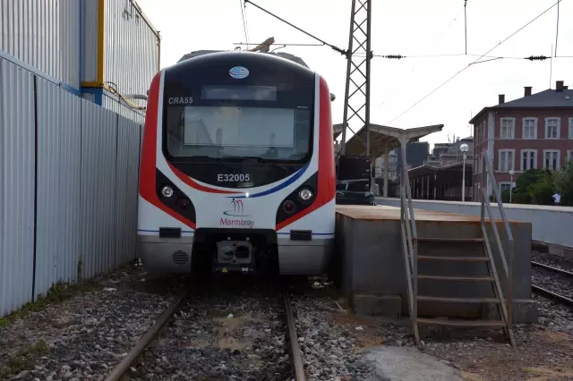 Marmaray'a İlk Vagon Yarın İndirilecek Marmaray'a İlk Vagon Yarın İndirilecek