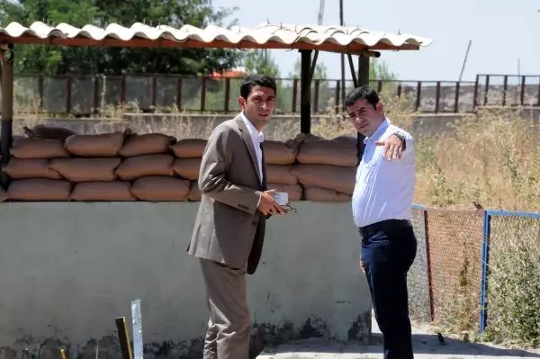 BDP'li Demirtaş'tan Hükümete Çağrı BDP'li Demirtaş'tan Hükümete Çağrı