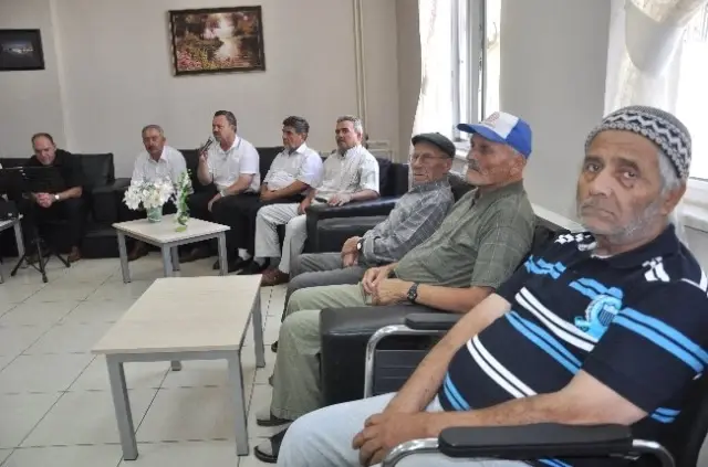 Müftülükten Huzurevi'nde Kandil Kutlaması