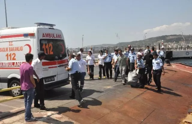 Çanakkale'de İskelede Bir Kişinin Cesedi Bulundu Çanakkale'de İskelede Bir Kişinin Cesedi Bulundu