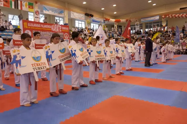 Uluslararası Palandöken Karate Turnuvası Başladı Uluslararası Palandöken Karate Turnuvası Başladı