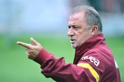 UEFA'dan Fatih Terim'e Davet UEFA'dan Fatih Terim'e Davet