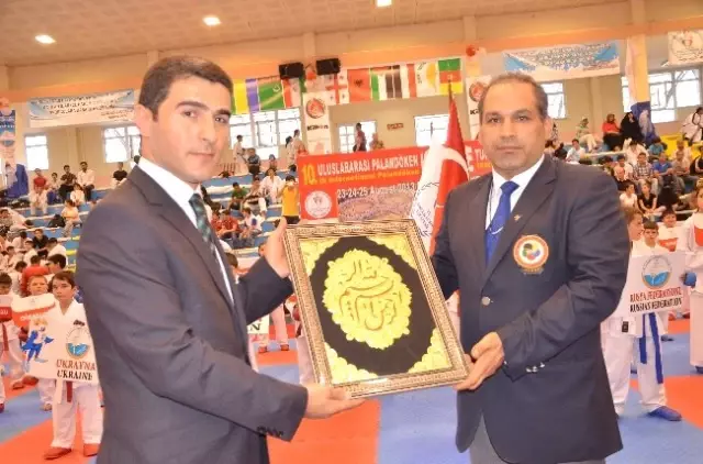 Büyük Organizasyona Görkemli Açılış ... Büyük Organizasyona Görkemli Açılış ...