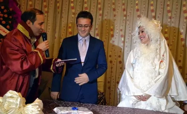 Kardeş Kent Ziyaretinde Doğan Aşkta Mutlu Son Kardeş Kent Ziyaretinde Doğan Aşkta Mutlu Son