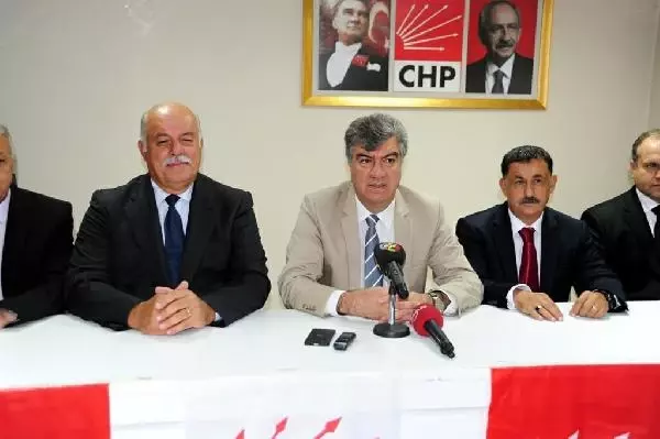 İzmir'in 30 İlçesinden 29'unda CHP'li Belediye Başkanı İzmir'in 30 İlçesinden 29'unda CHP'li Belediye Başkanı
