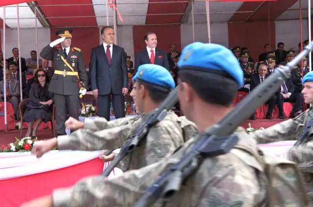 Erzurum'da Zafer Bayramı Coşkuyla Kutlandı Erzurum'da Zafer Bayramı Coşkuyla Kutlandı