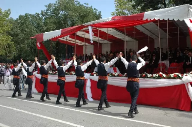 Erzurum'da 30 Ağustos Coşkusu Erzurum'da 30 Ağustos Coşkusu