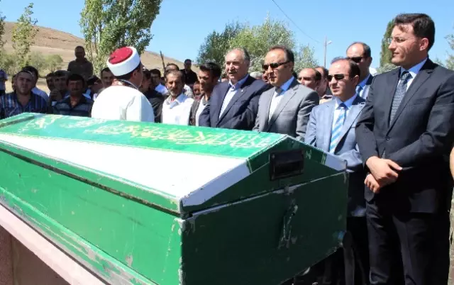 Başkan Küçükler'in Acı Günü Başkan Küçükler'in Acı Günü