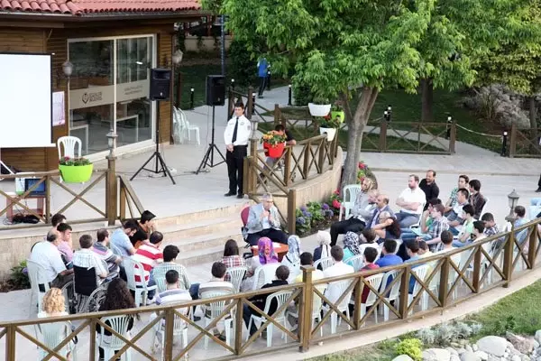Edebiyat Söyleşileri Devam Ediyor Edebiyat Söyleşileri Devam Ediyor