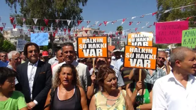 Antalya'da Hes Protestosu Antalya'da Hes Protestosu