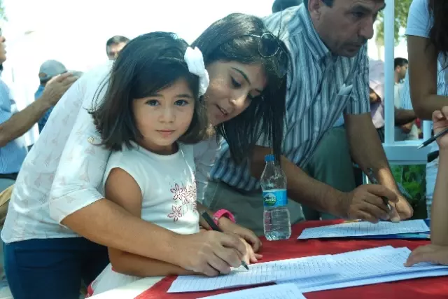 Antalya'da Hes Protestosu Antalya'da Hes Protestosu