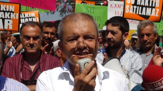 Antalya'da Hes Protestosu Antalya'da Hes Protestosu