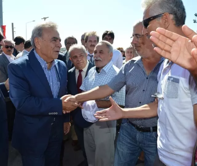 İzmir Büyükşehir Belediyesi 100 Adet Körüklü Otobüs Aldı