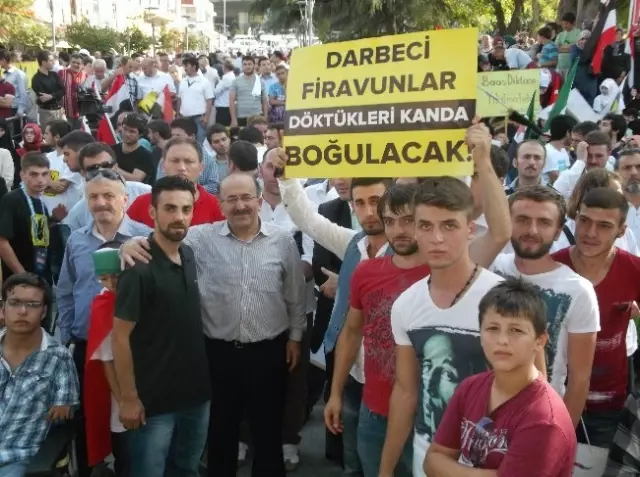 Trabzon'da 'Mazlum Coğrafyalar İçin Dayanışma' Mitingi Trabzon'da 'Mazlum Coğrafyalar İçin Dayanışma' Mitingi
