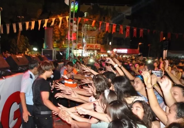 3.Uluslararası Milas Festivali Son Buldu
3.Uluslararası Milas Festivali Son Buldu