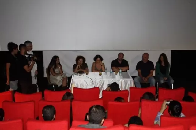 'Sen Aydınlatırsın Geceyi' Seyirciyle Buluştu