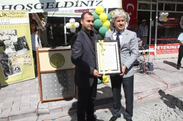 Akhisar'da Yılın Ahisi Sabri Merde Oldu Akhisar'da Yılın Ahisi Sabri Merde Oldu