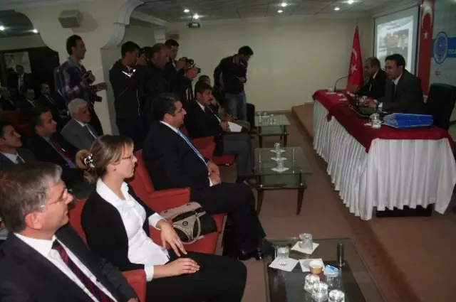 Vali Akdemir Yatırımların Hızlandırılmasını İstedi Vali Akdemir Yatırımların Hızlandırılmasını İstedi