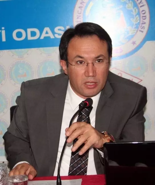 Vali Akdemir Yatırımların Hızlandırılmasını İstedi Vali Akdemir Yatırımların Hızlandırılmasını İstedi