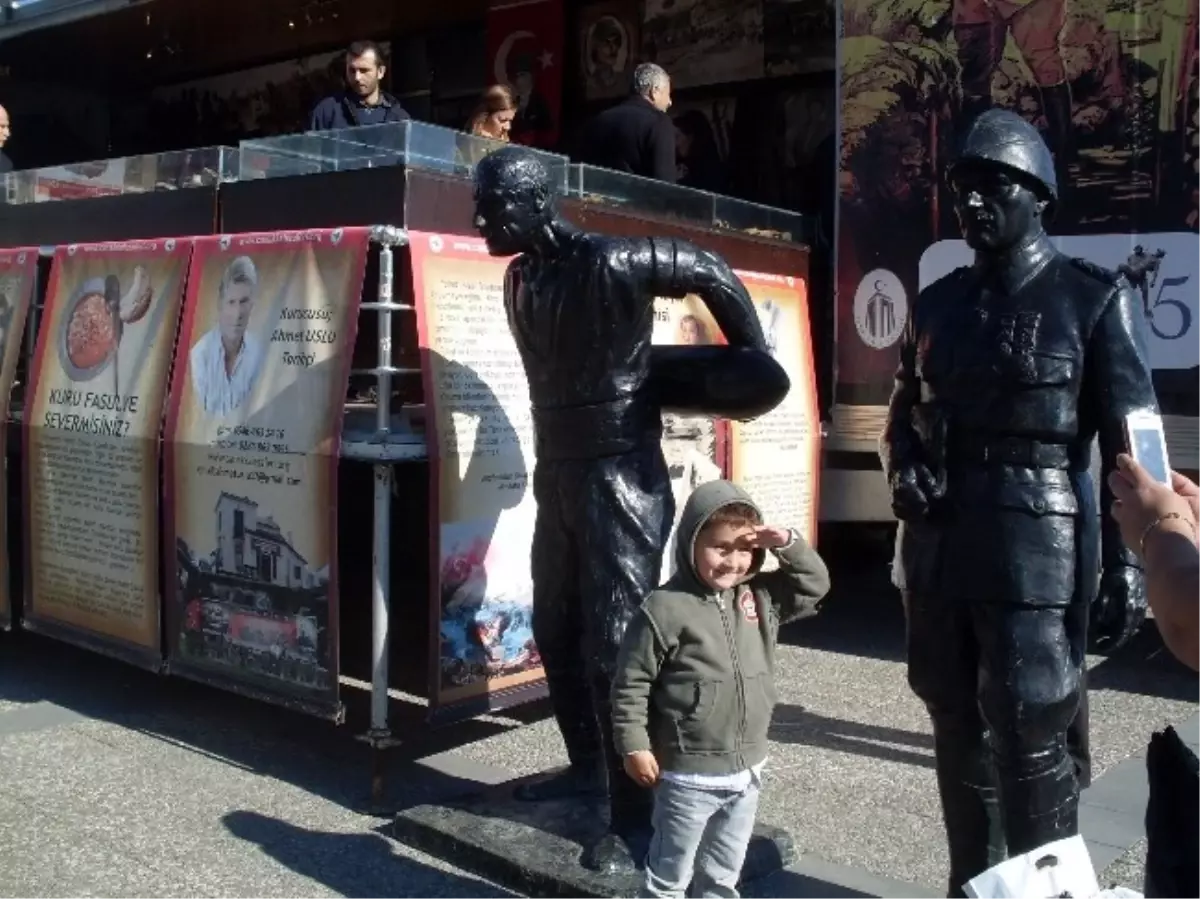 Çanakkale Gezici Tır'ı Karşıyaka'da